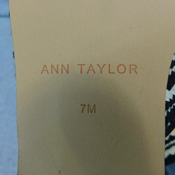 Ann Taylor Women's Flats Woven Straw Crossover Slide Sandals - Size 7 New - Picture 10 of 10